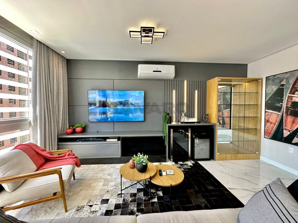 Apartamento 3 Dormitórios