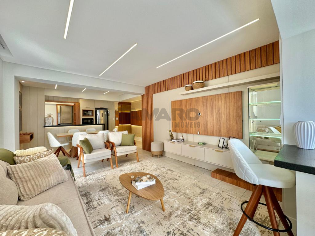 Apartamento 3 Dormitórios