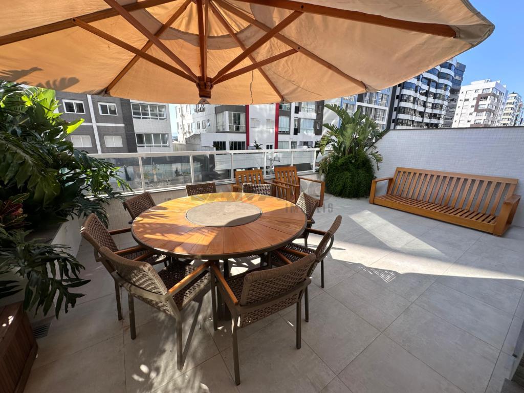 Apartamento 3 Dormitórios