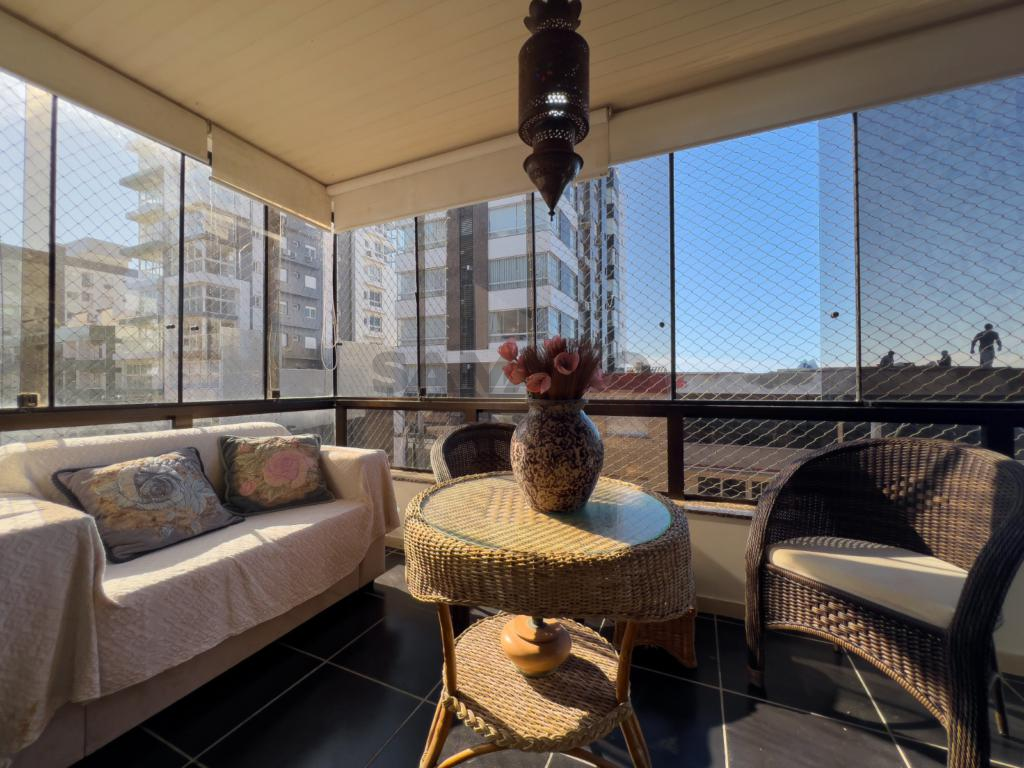 Apartamento 3 Dormitórios