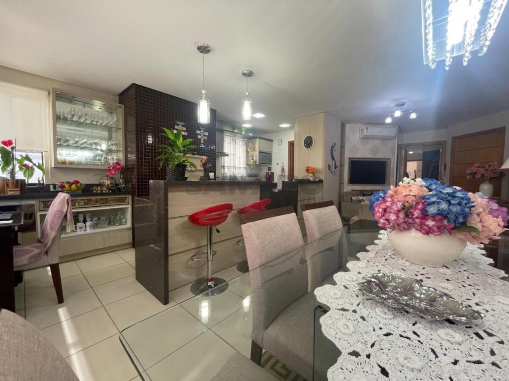 Apartamento 3 Dormitórios