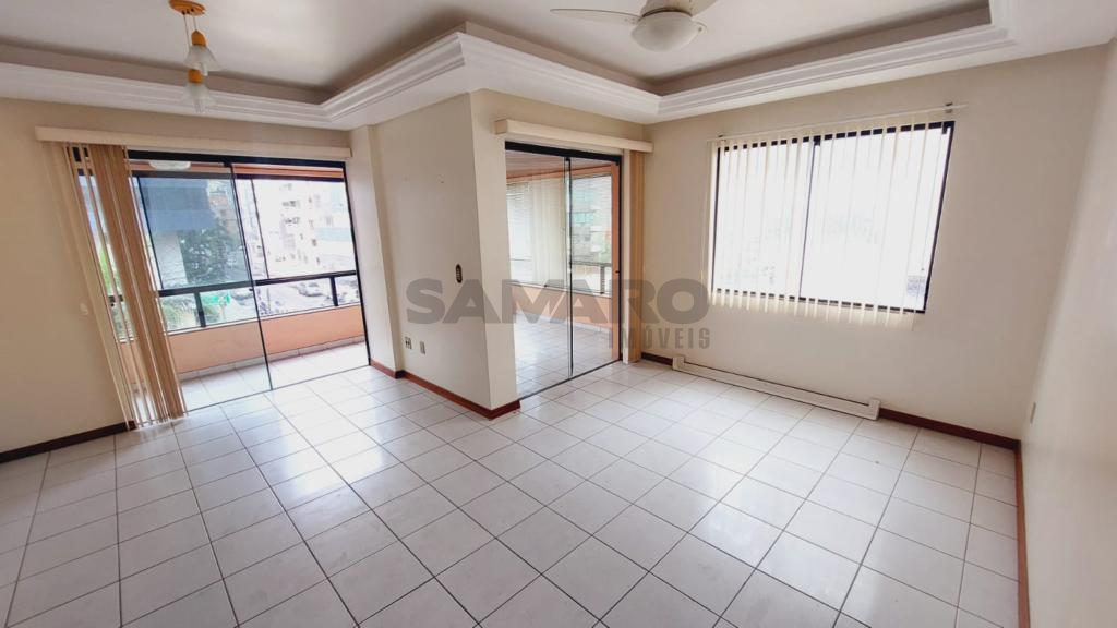 Apartamento 3 Dormitórios