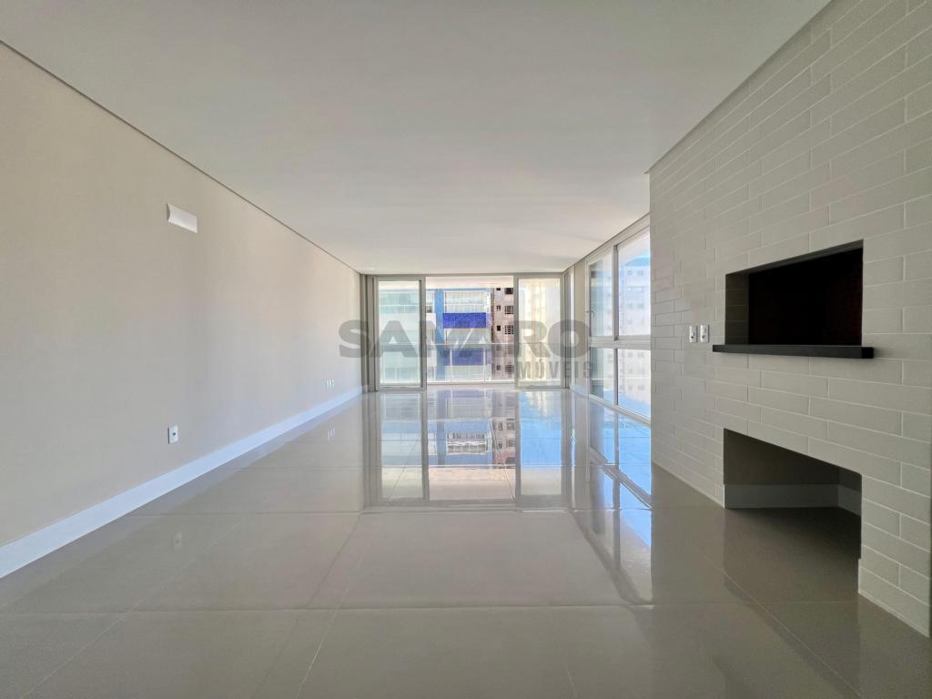Apartamento 3 Dormitórios