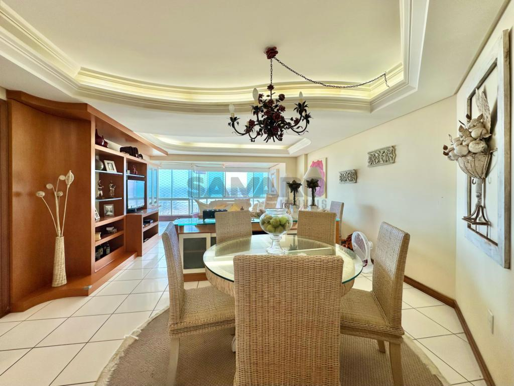 Apartamento 4 Dormitórios