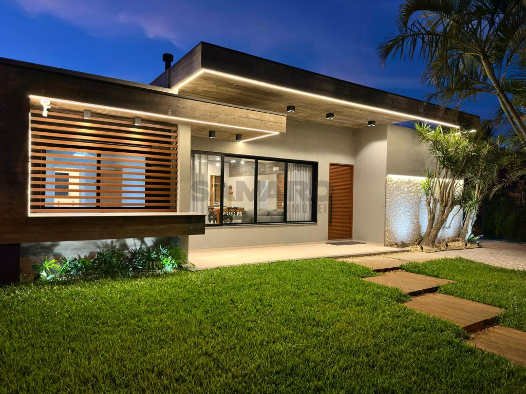 Casa 5 Dormitórios