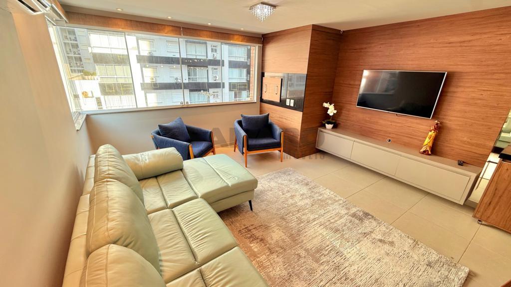 Apartamento 3 Dormitórios