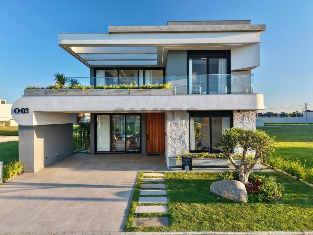 Casas e Sobrados em Condomínio Fechado