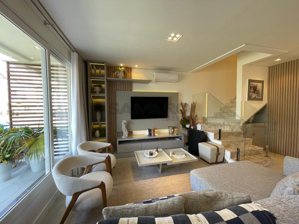 Casas e Sobrados em Condomínio Fechado