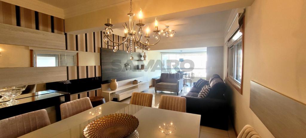 Apartamento 3 Dormitórios