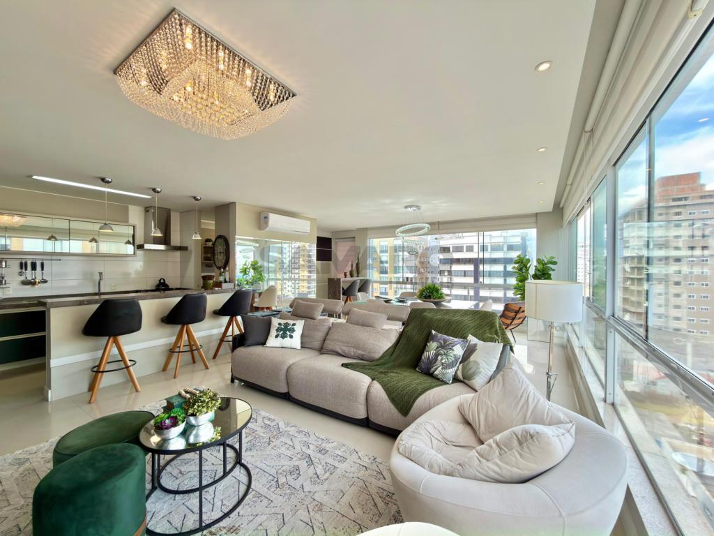 Apartamento 3 Dormitórios