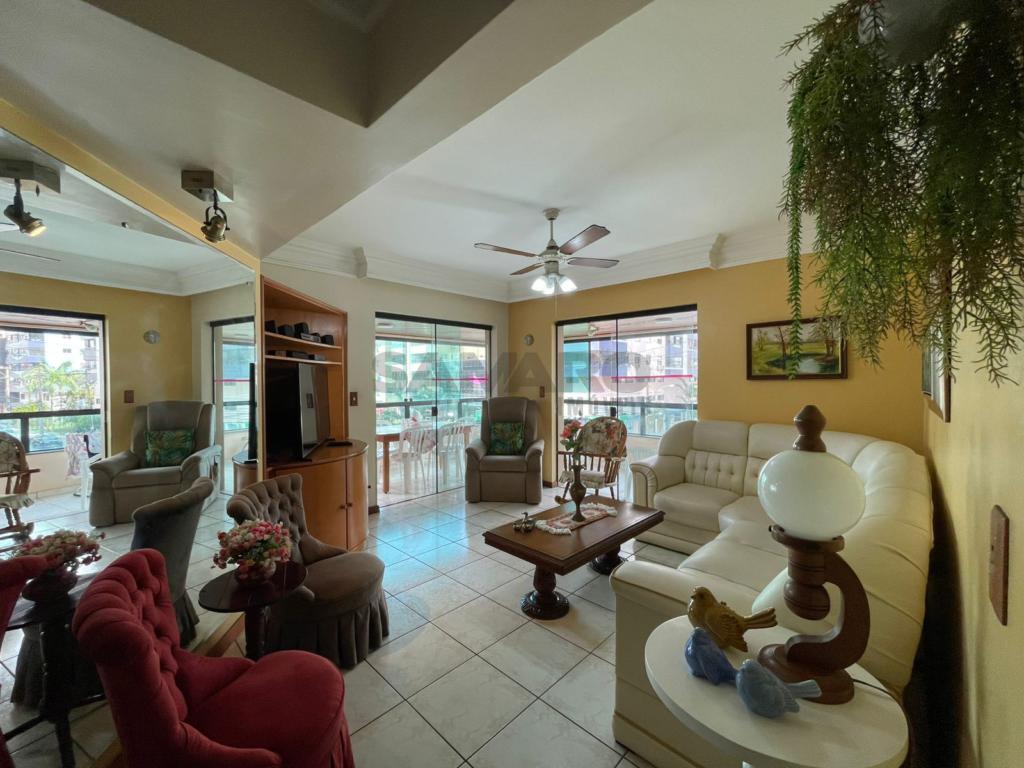 Apartamento 3 Dormitórios