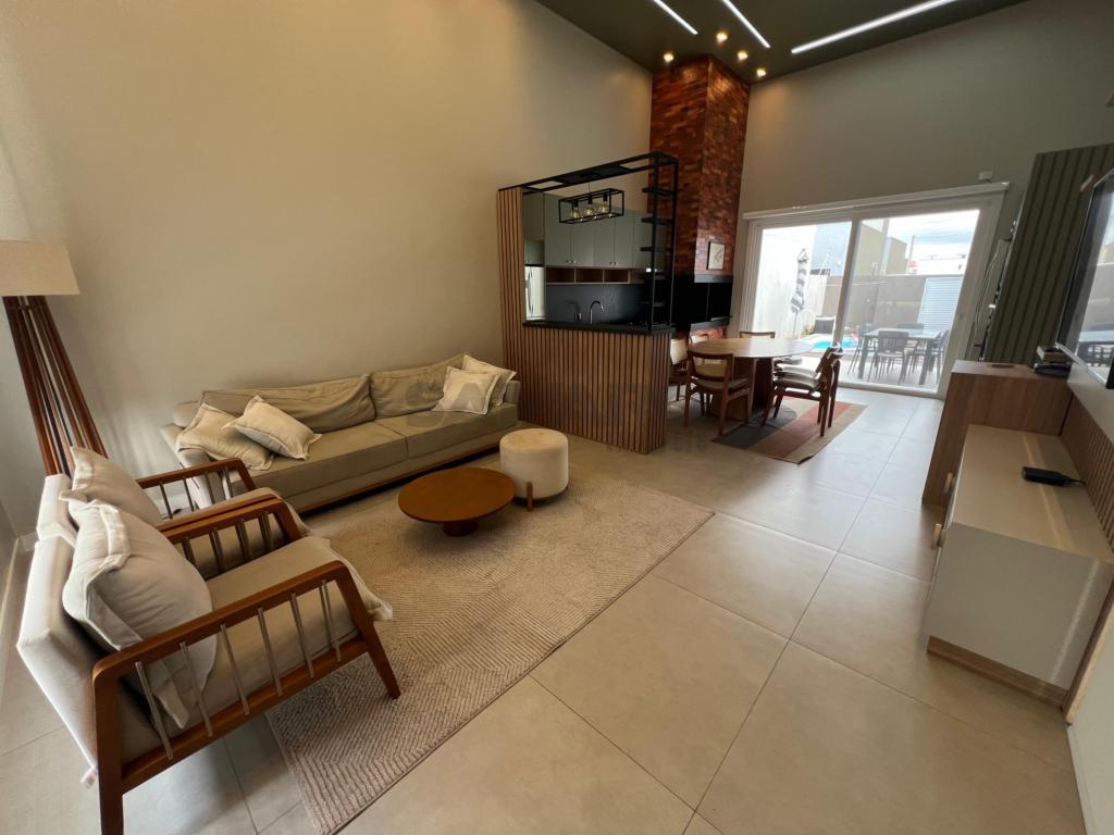 Casa Fora de Condomínio 3 Dormitórios