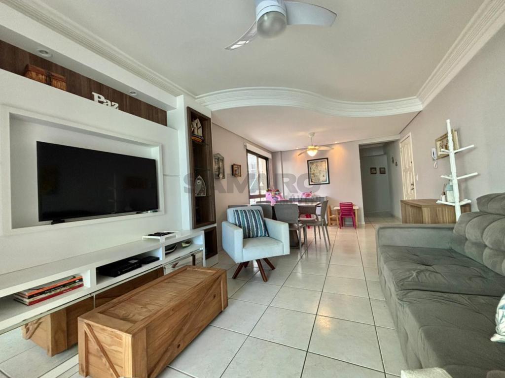 Apartamento 3 Dormitórios