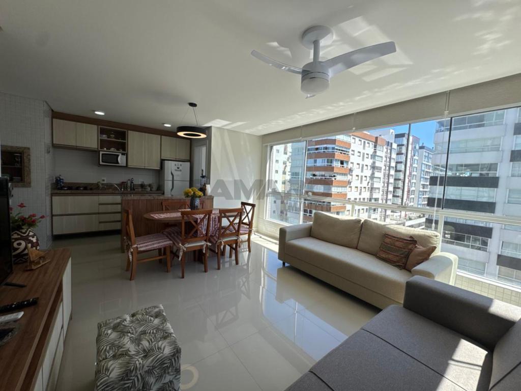 Apartamento 3 Dormitórios