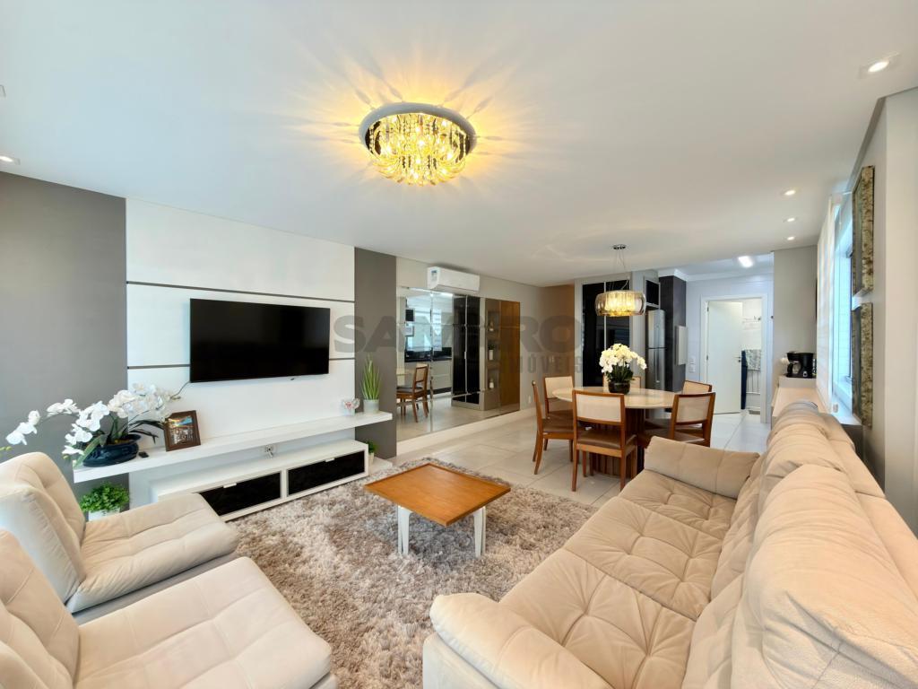 Apartamento 3 Dormitórios