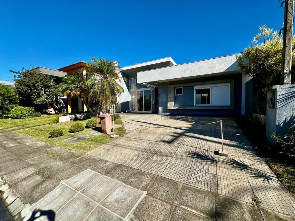 Casa em Condomínio 3 Dormitórios