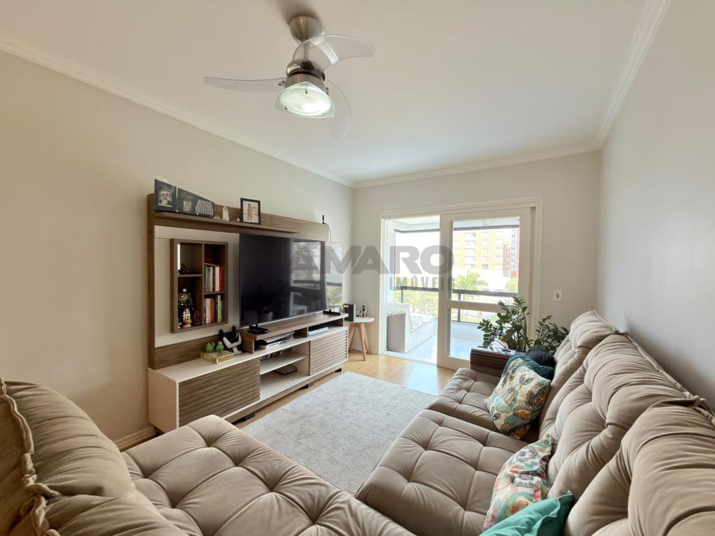 Apartamento 3 Dormitórios