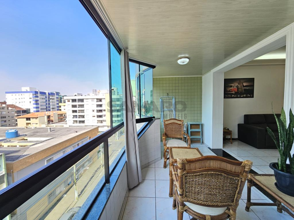 Apartamento 3 Dormitórios