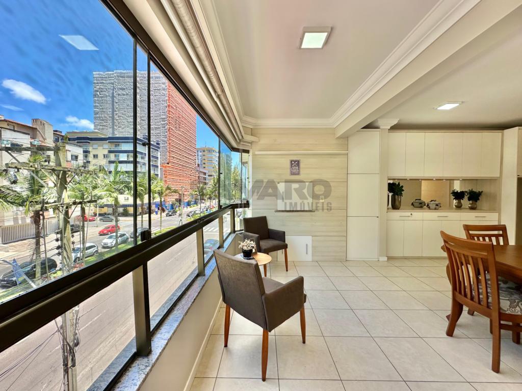 Apartamento 3 Dormitórios
