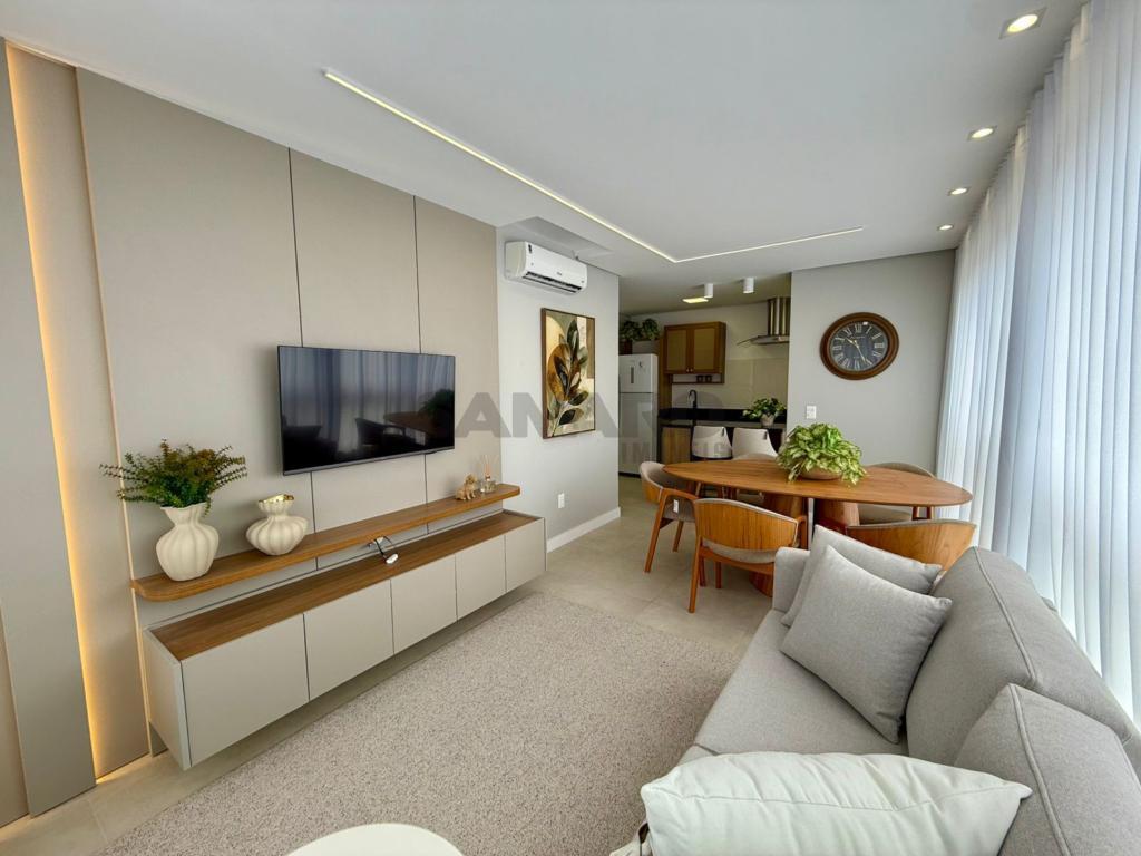 Apartamento 3 Dormitórios