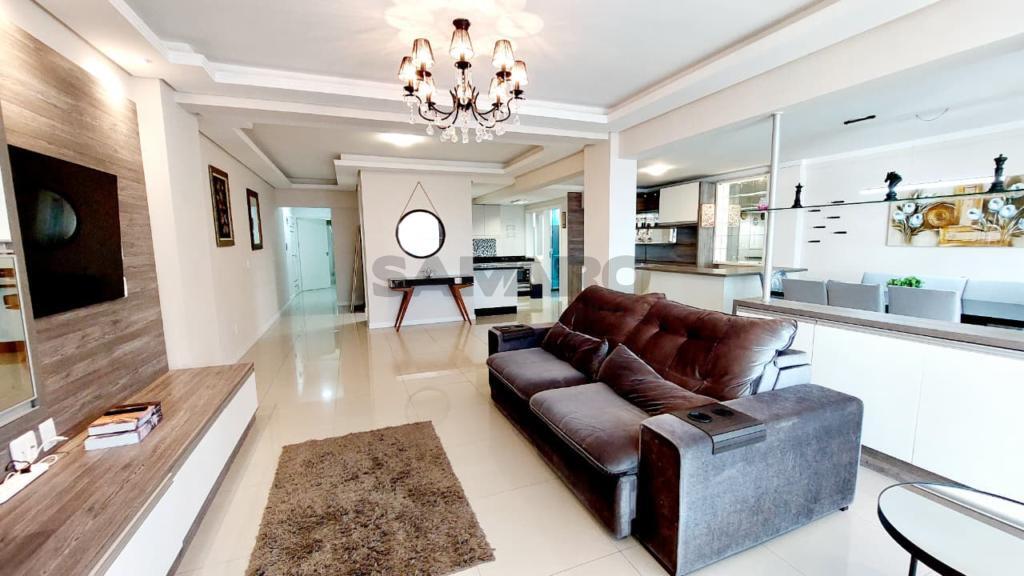 Apartamento 3 Dormitórios