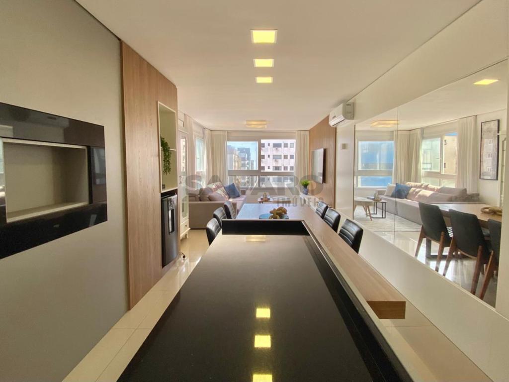 Apartamento 3 Dormitórios