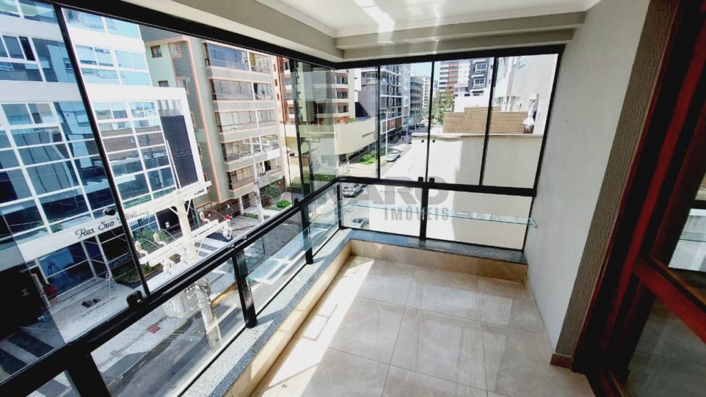 Apartamento 3 Dormitórios