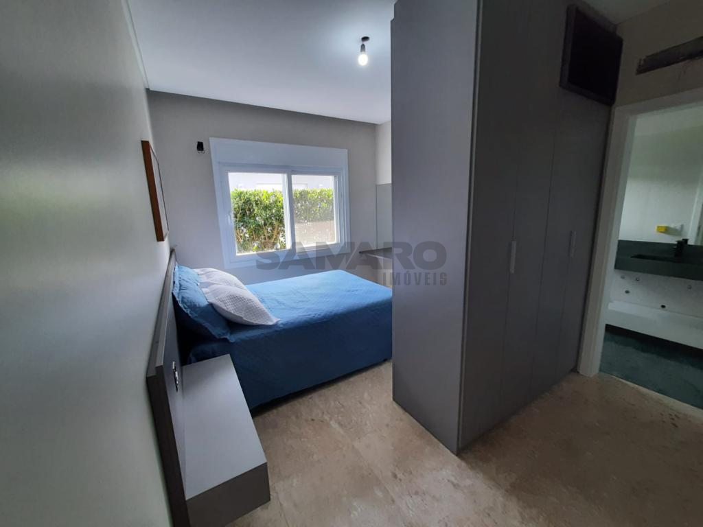 Casa em Condominio 3 Dormitórios