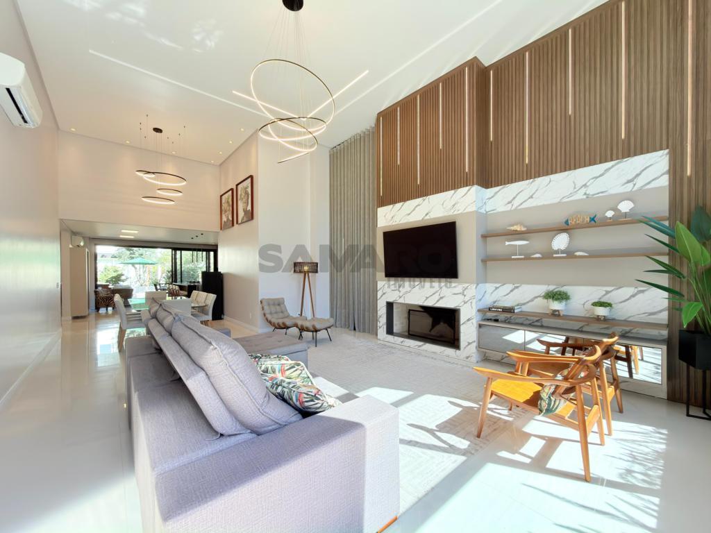 Casas e Sobrados em Condomínio Fechado