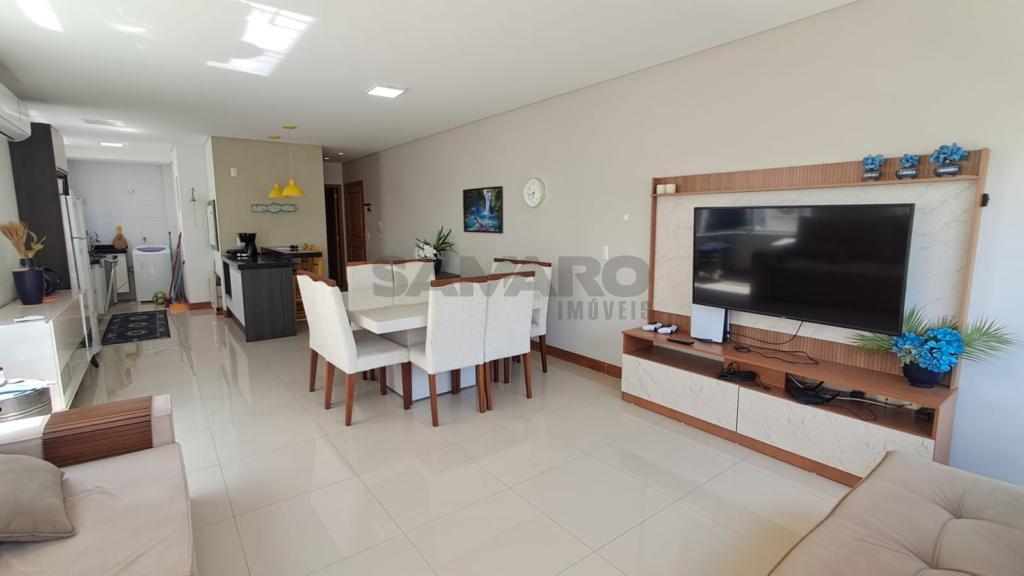 Apartamento 3 Dormitórios