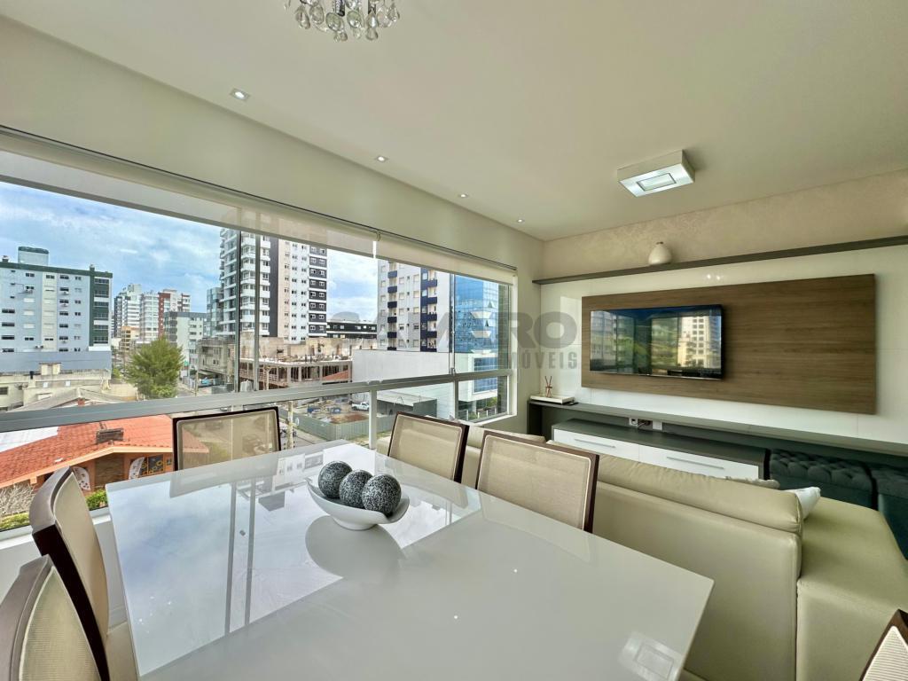 Apartamento 3 Dormitórios