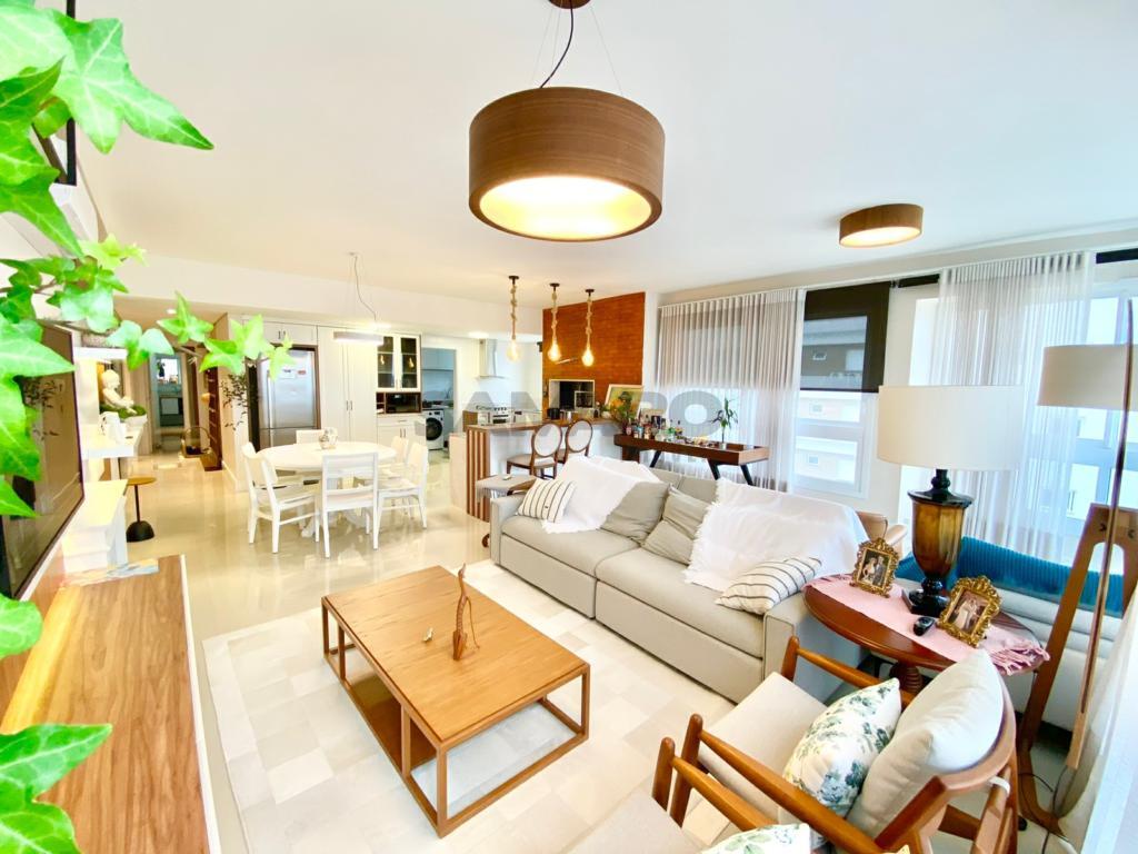 Apartamento 4 Dormitórios