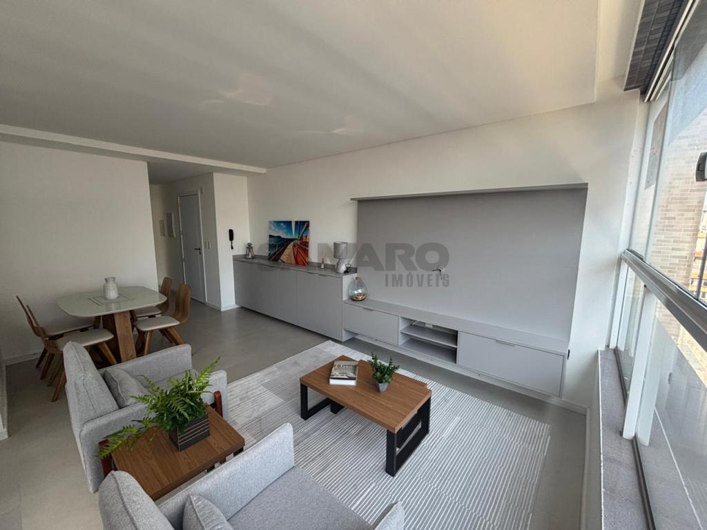 Apartamento 3 Dormitórios