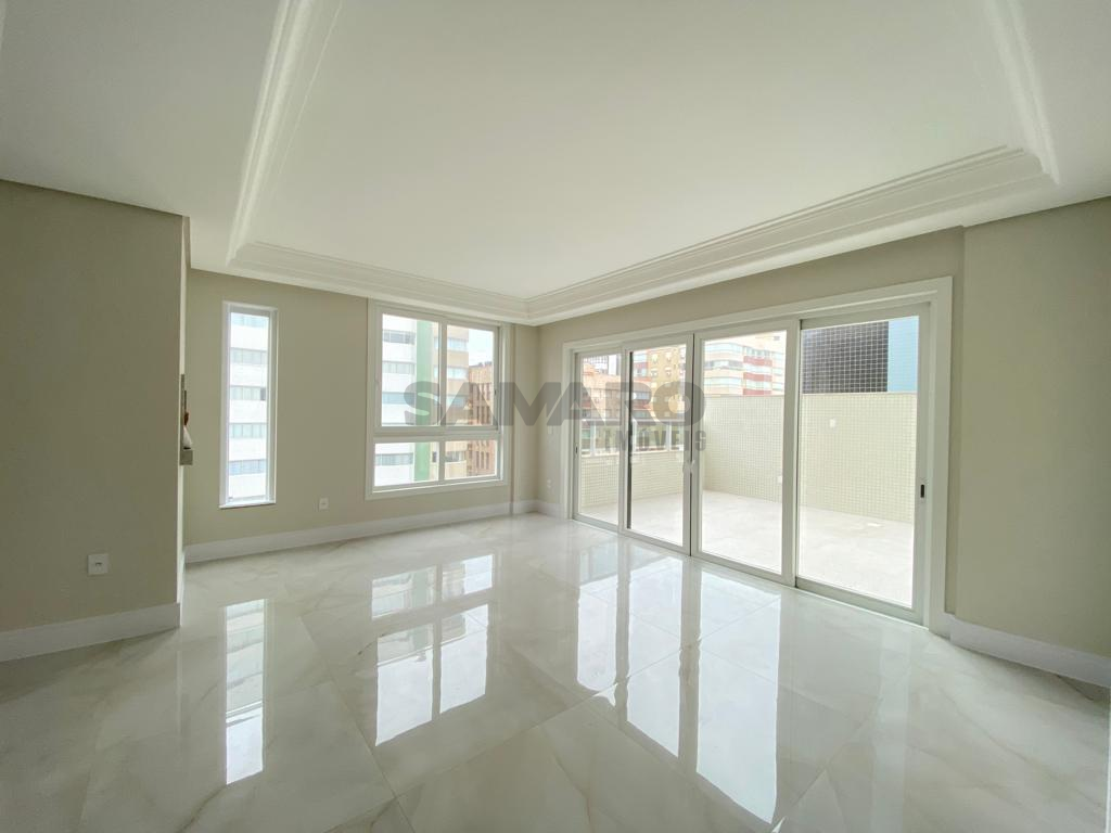 Apartamento 3 Dormitórios