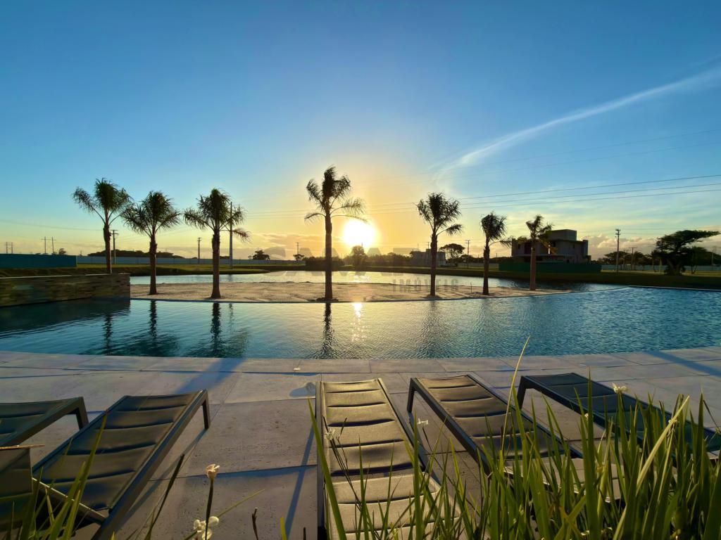 Casas e Sobrados em Condomínio Fechado